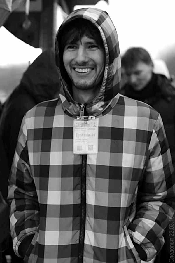 Николай Фролов