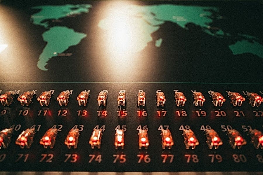 Квест в реальности Красная кнопка от компании Quest Stars